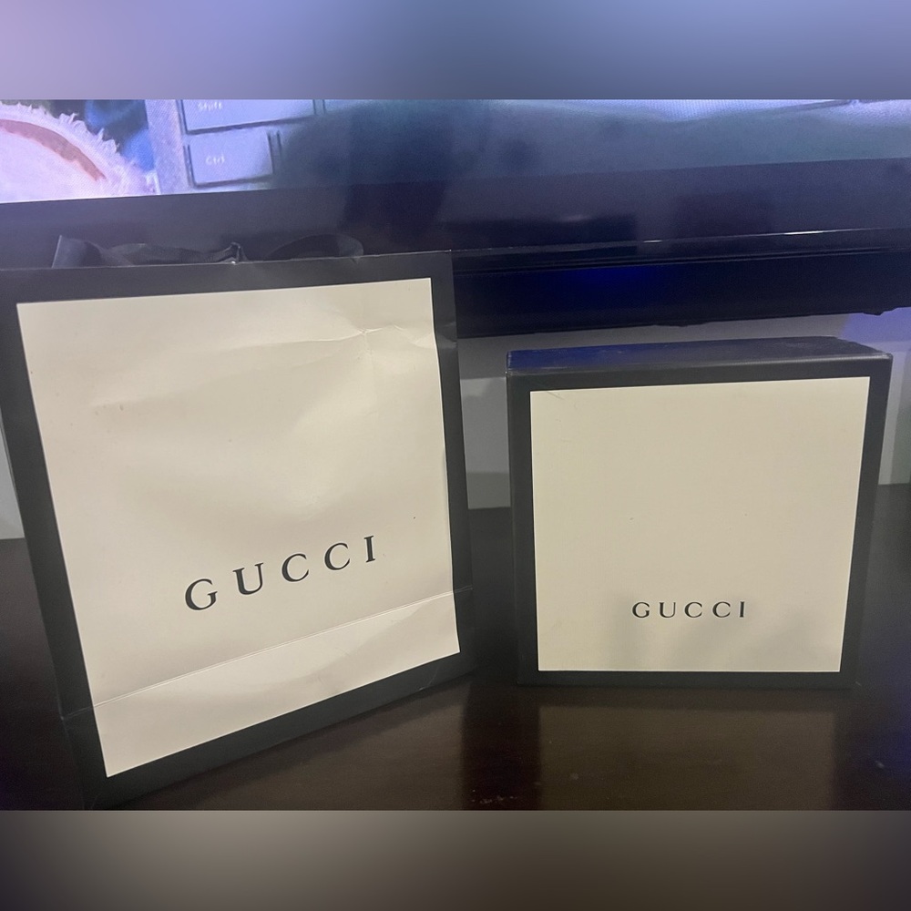 Gucci gift box and bag